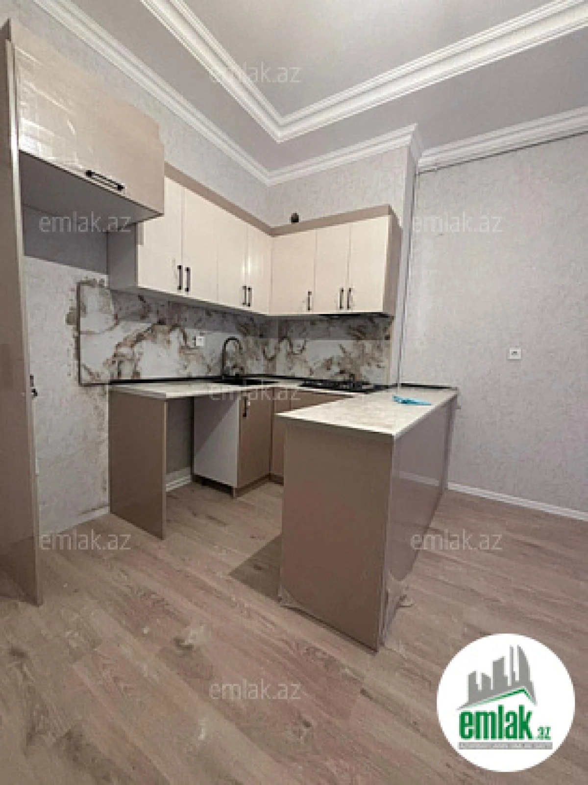 Satılır 1 otaqlı yeni tikili 45 m²