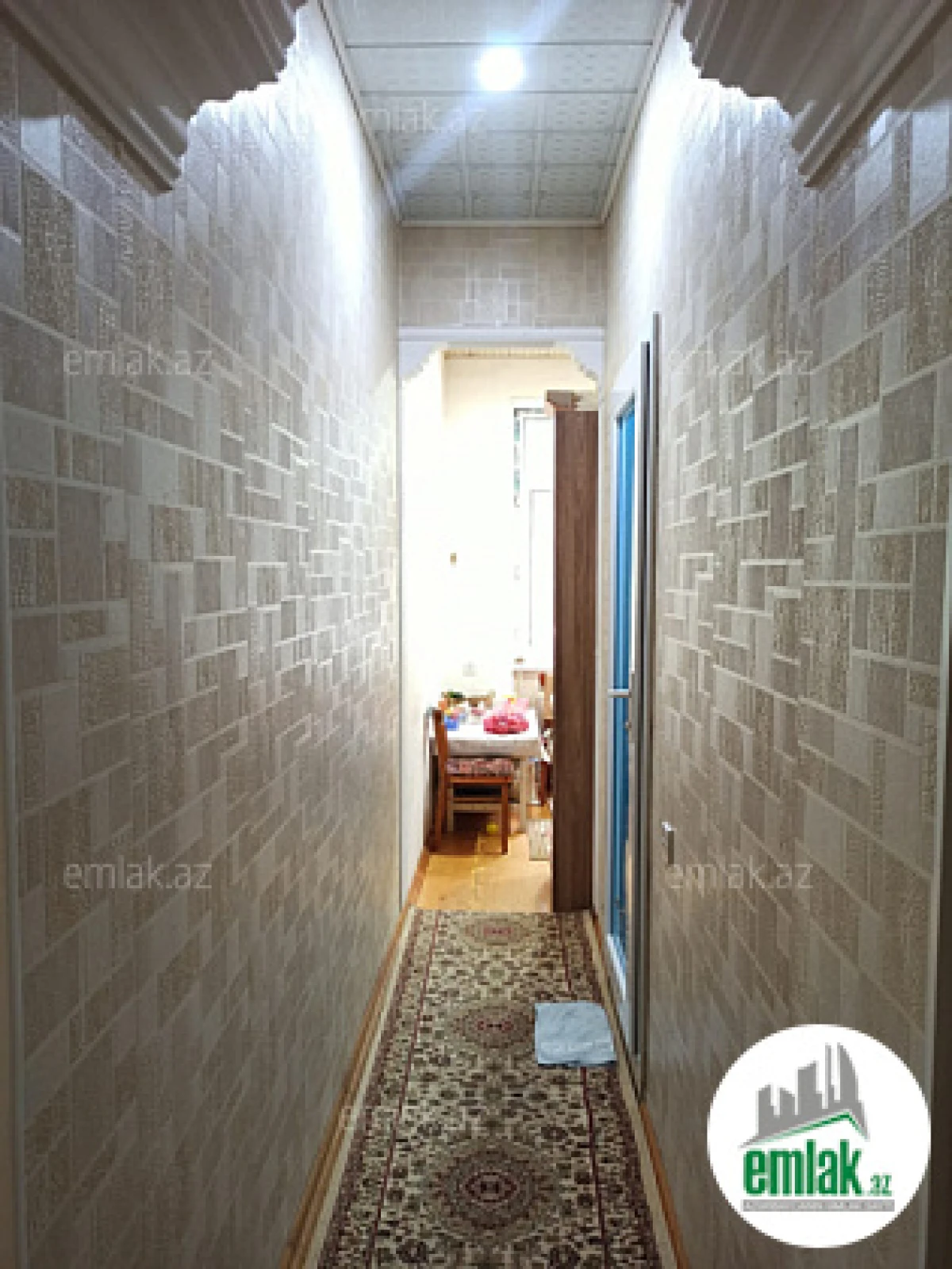 Satılır 2 otaqlı köhnə tikili 55 m²