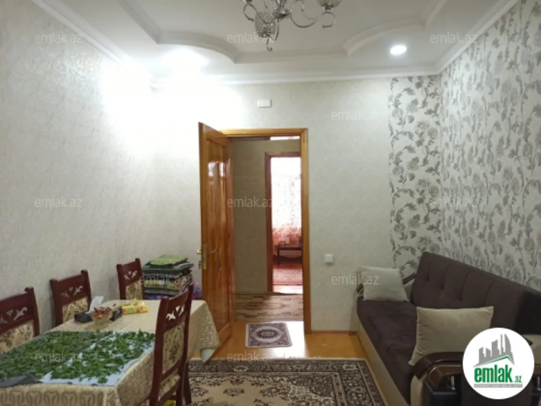 Satılır 2 otaqlı köhnə tikili 55 m²