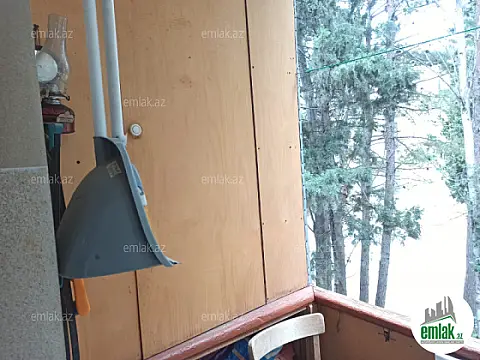 Satılır 2 otaqlı köhnə tikili 55 m²