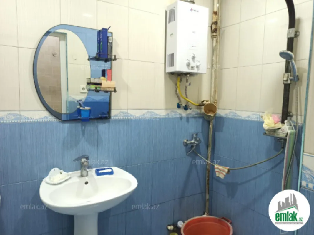 Satılır 2 otaqlı köhnə tikili 55 m²