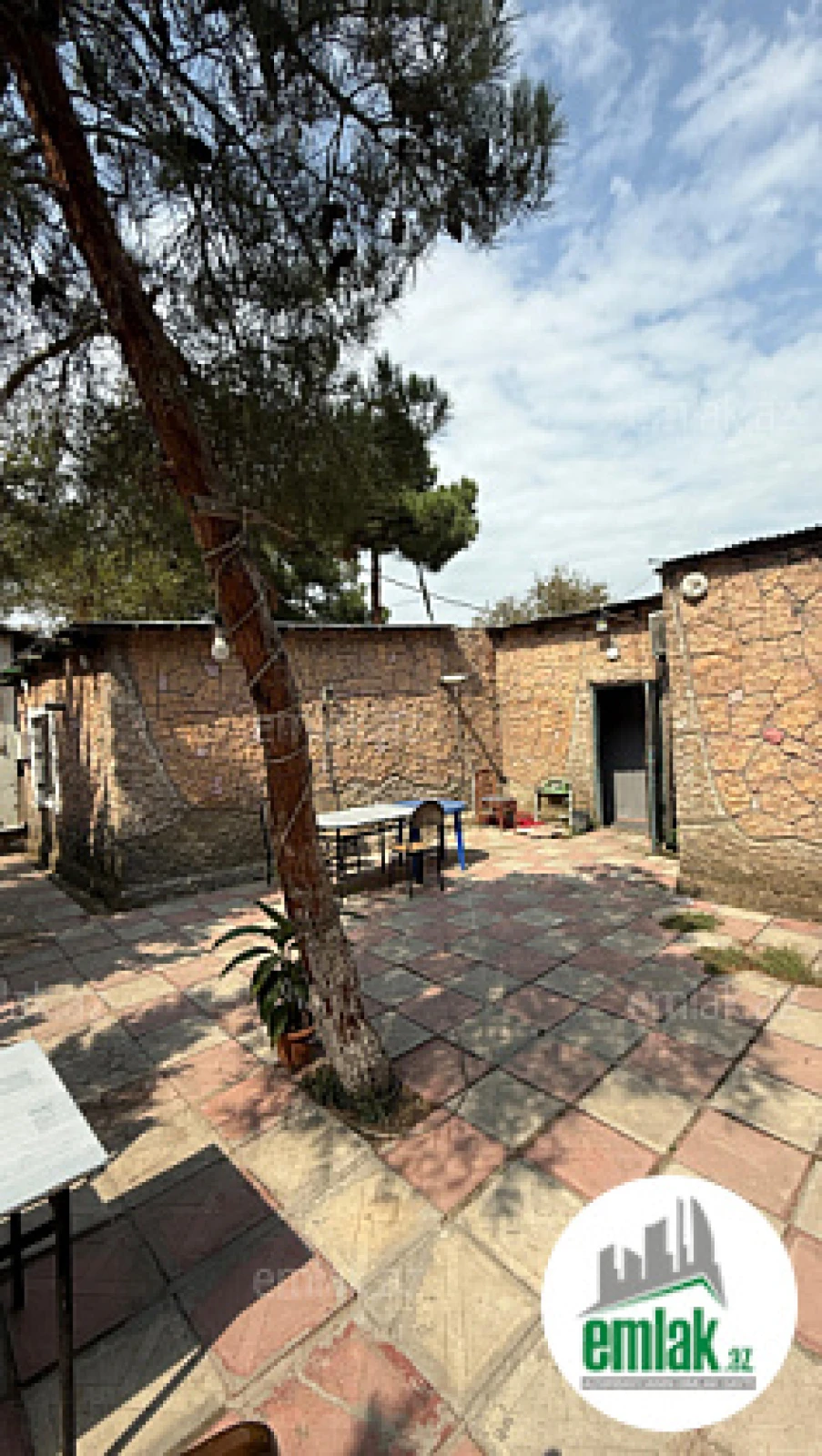 Satılır 5 otaqlı obyekt 324 m²