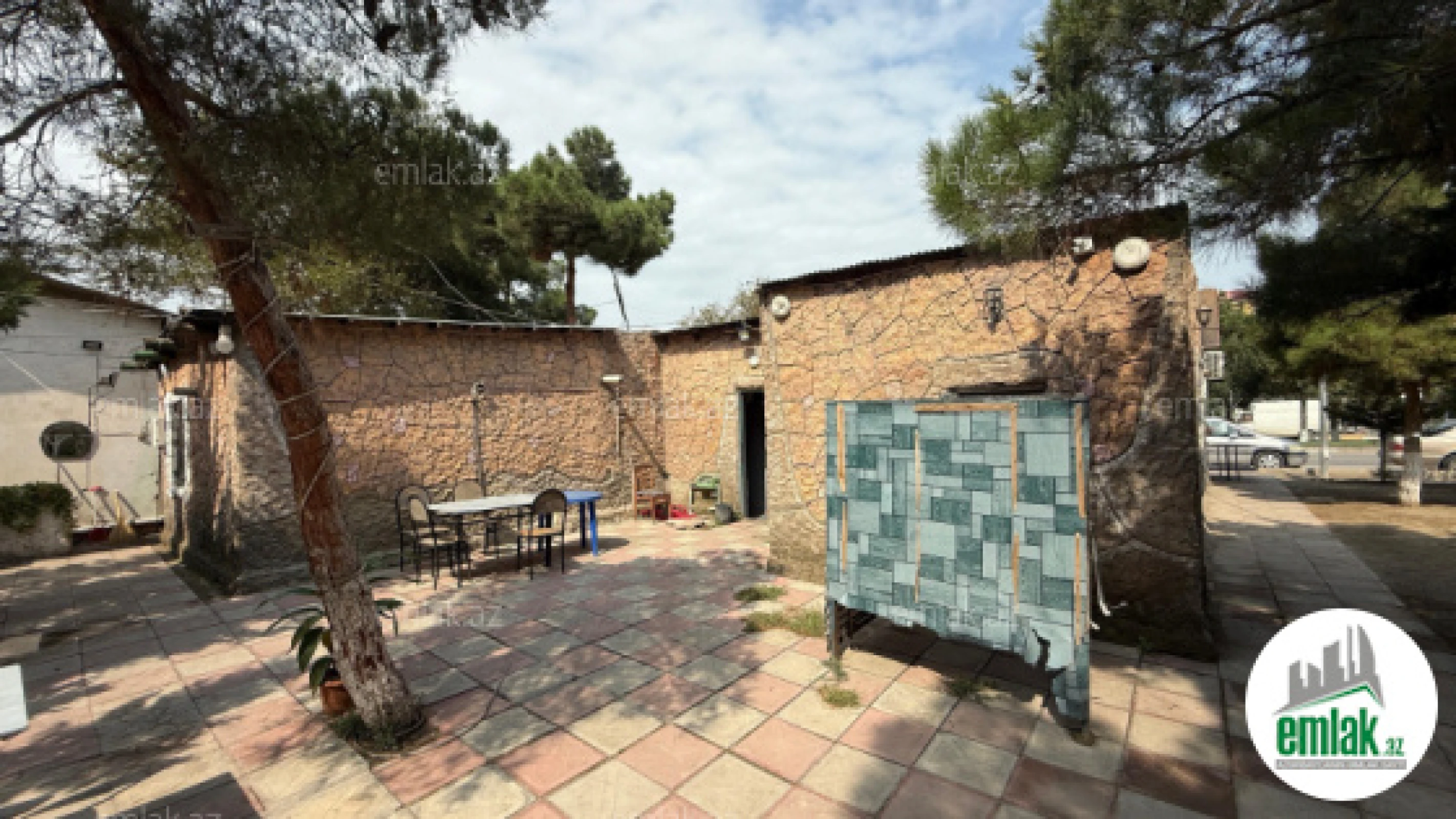 Satılır 5 otaqlı obyekt 324 m²