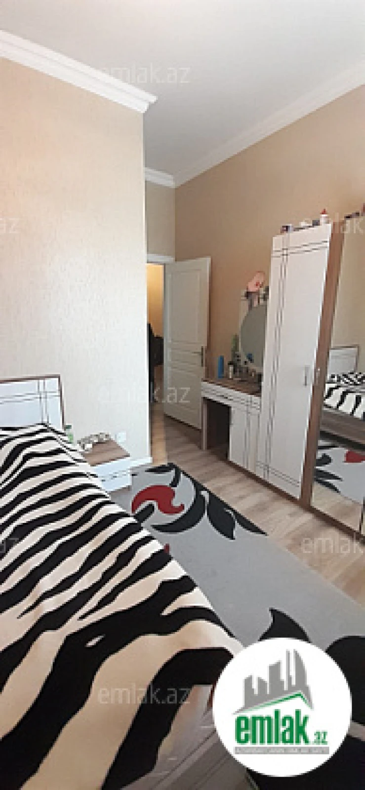 Satılır 4 otaqlı yeni tikili 93 m²