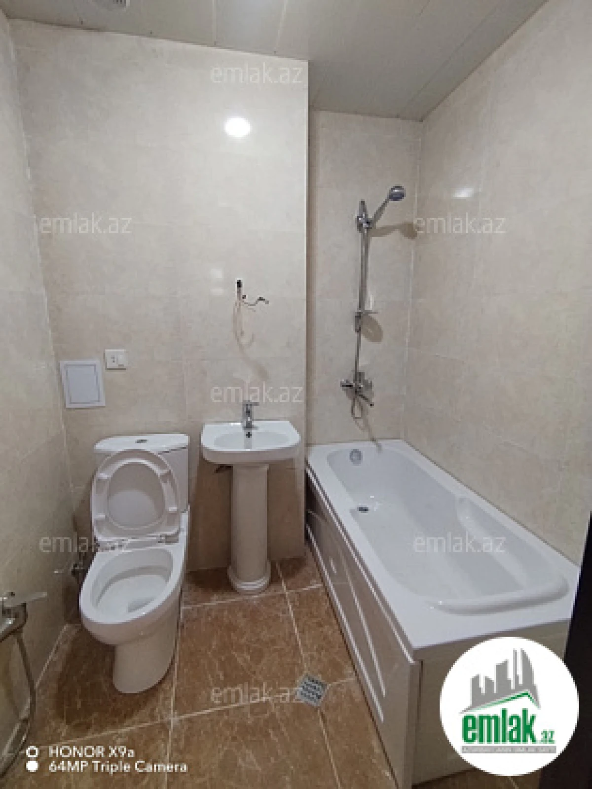 Satılır 4 otaqlı yeni tikili 99 m²