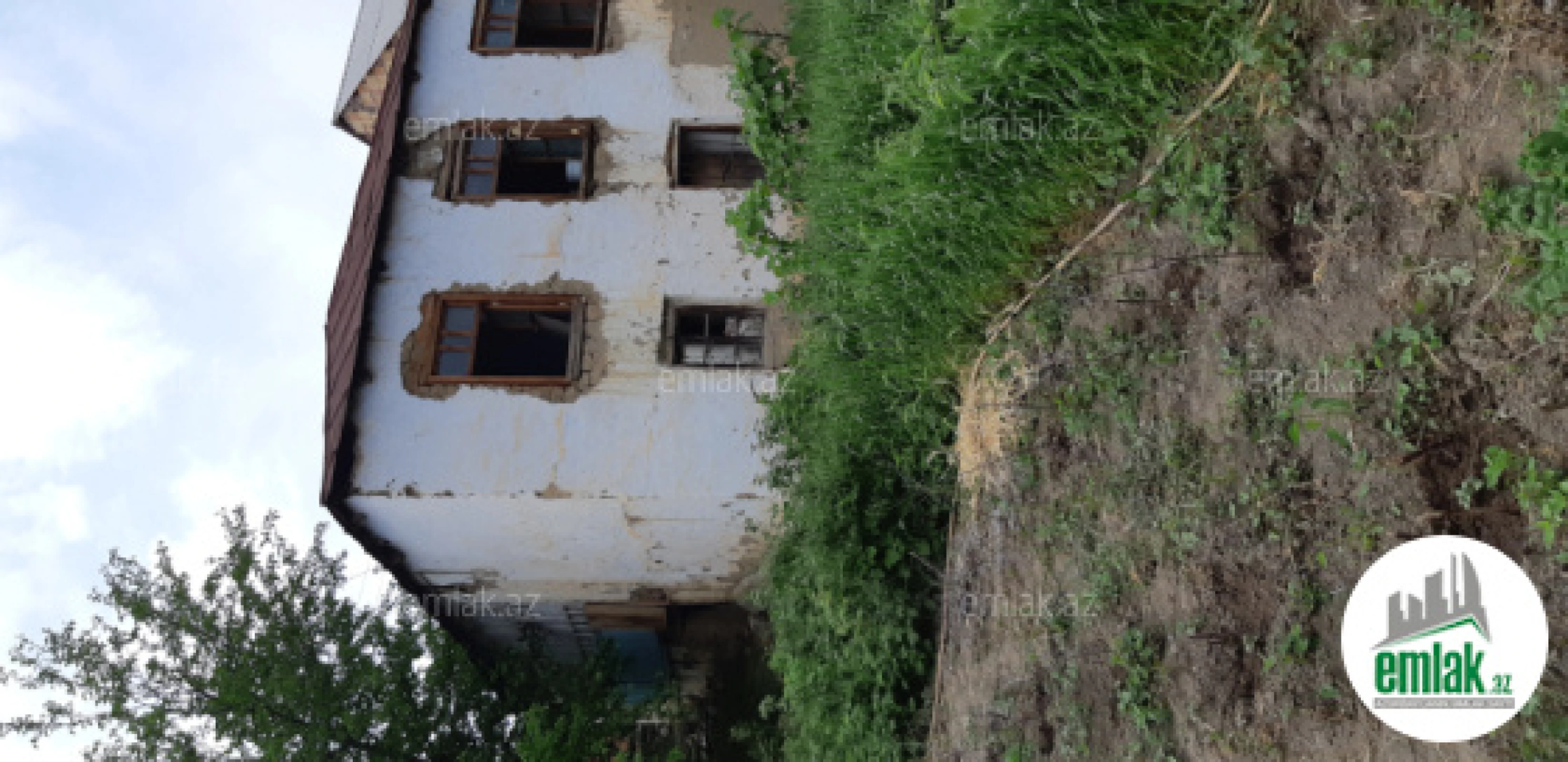 Satılır 4 otaqlı həyət evi 100 m²