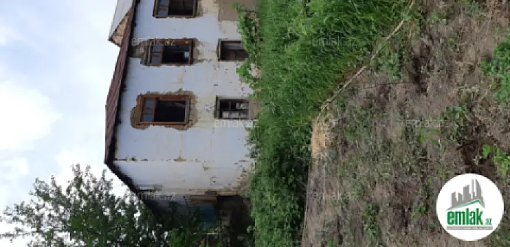 Satılır 4 otaqlı həyət evi 100 m²