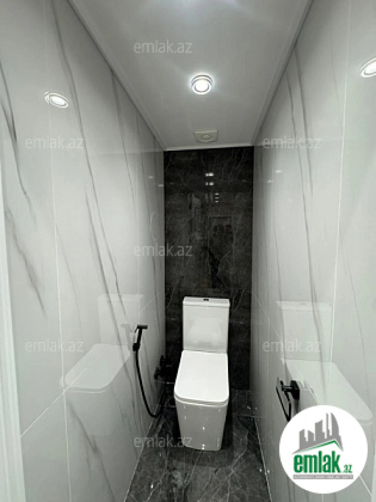 Satılır 3 otaqlı köhnə tikili 76 m²