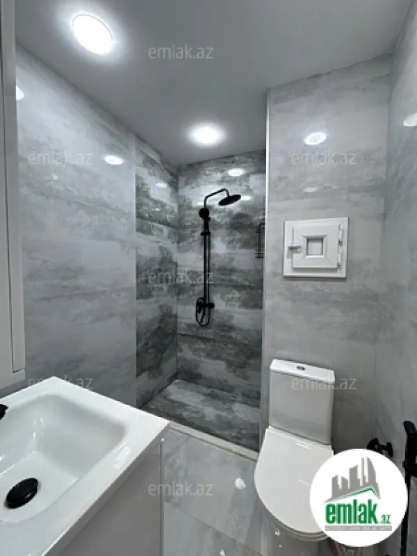 Satılır 2 otaqlı köhnə tikili 45 m²