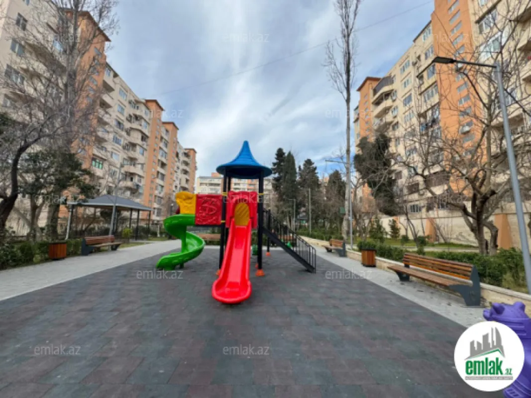 Satılır 1 otaqlı köhnə tikili 40 m²