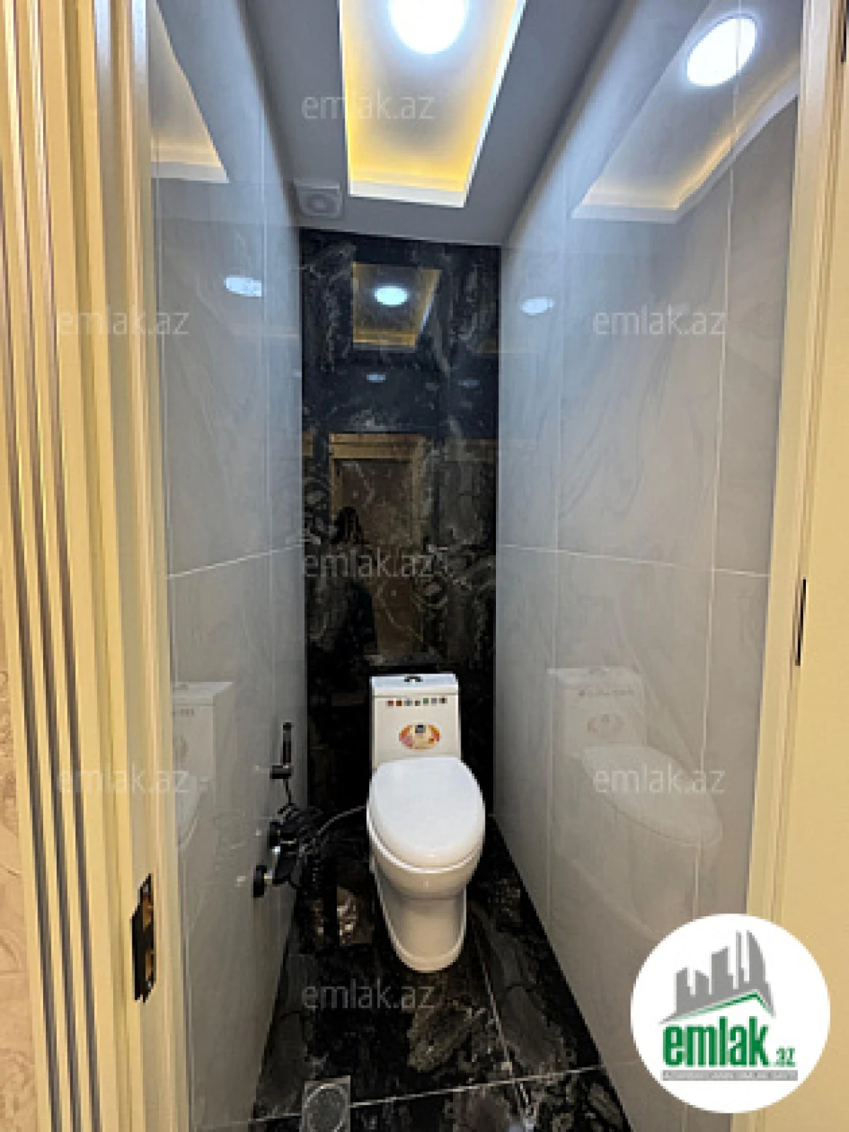 Satılır 3 otaqlı köhnə tikili 60 m²