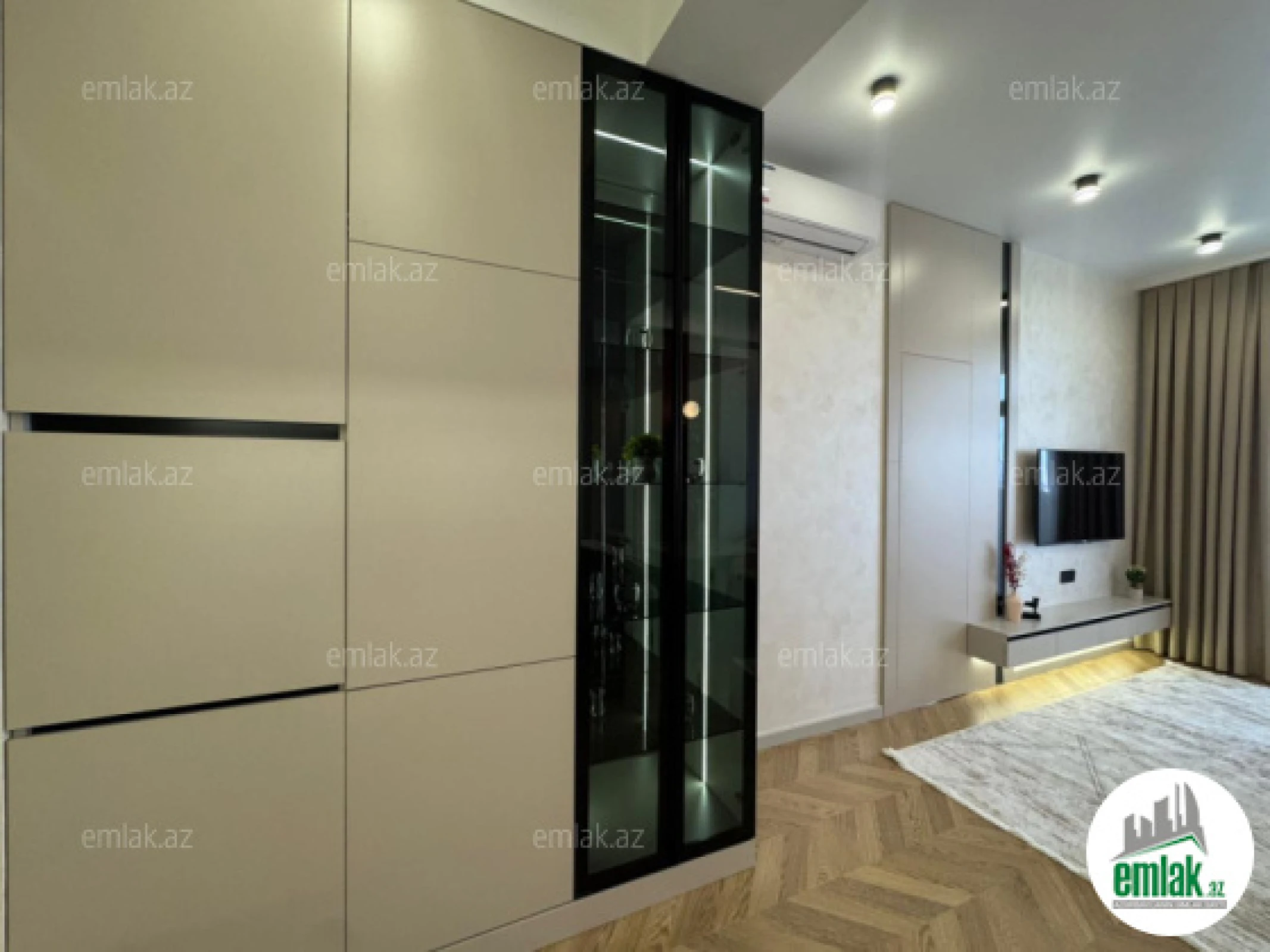 Satılır 3 otaqlı yeni tikili 70 m²