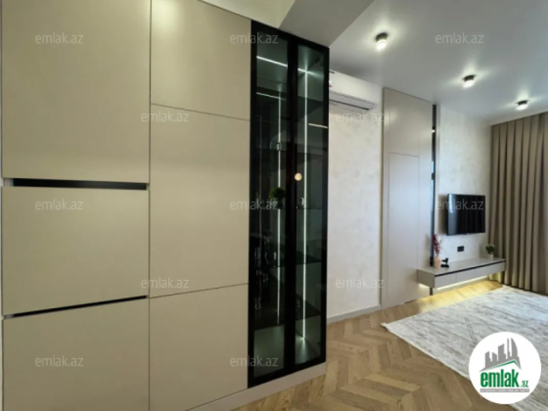 Satılır 3 otaqlı yeni tikili 70 m²