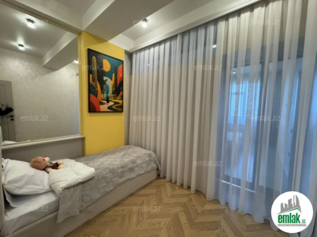 Satılır 3 otaqlı yeni tikili 70 m²