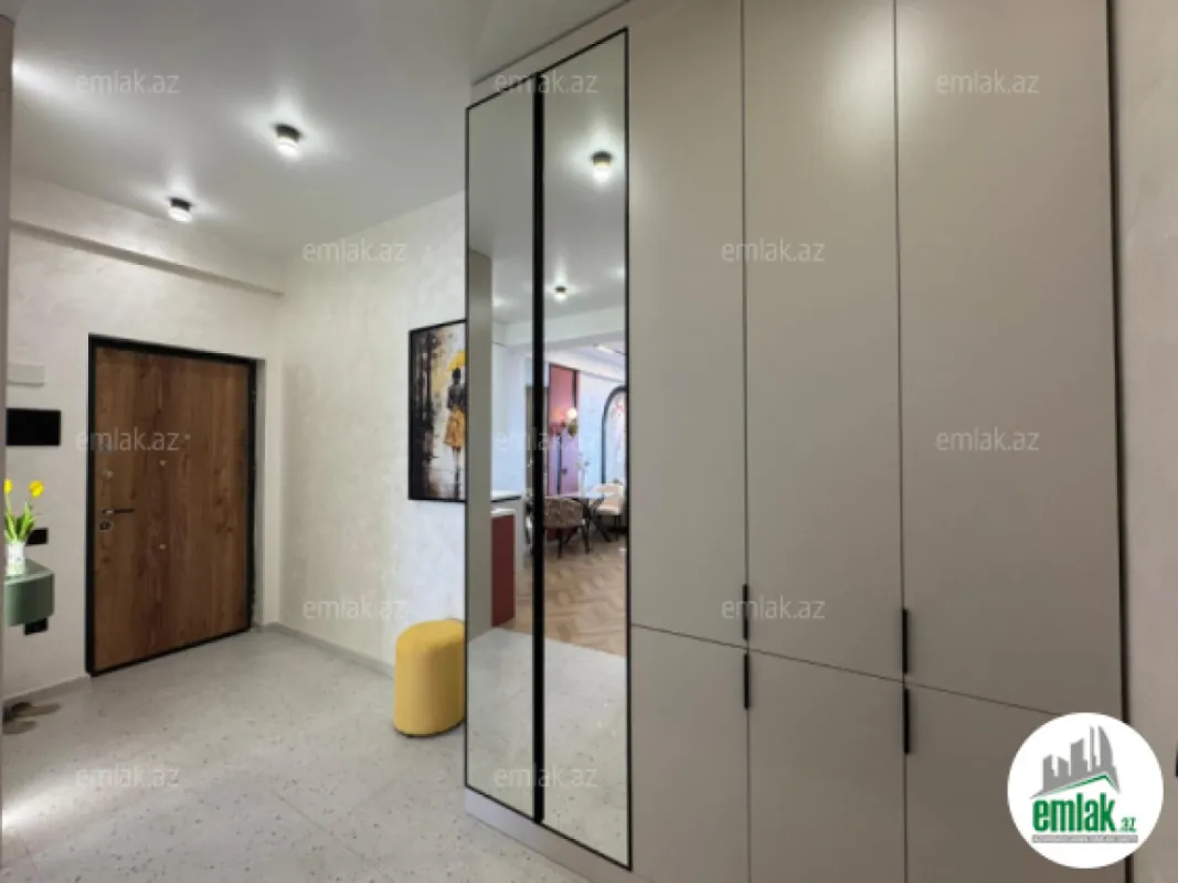 Satılır 3 otaqlı yeni tikili 70 m²