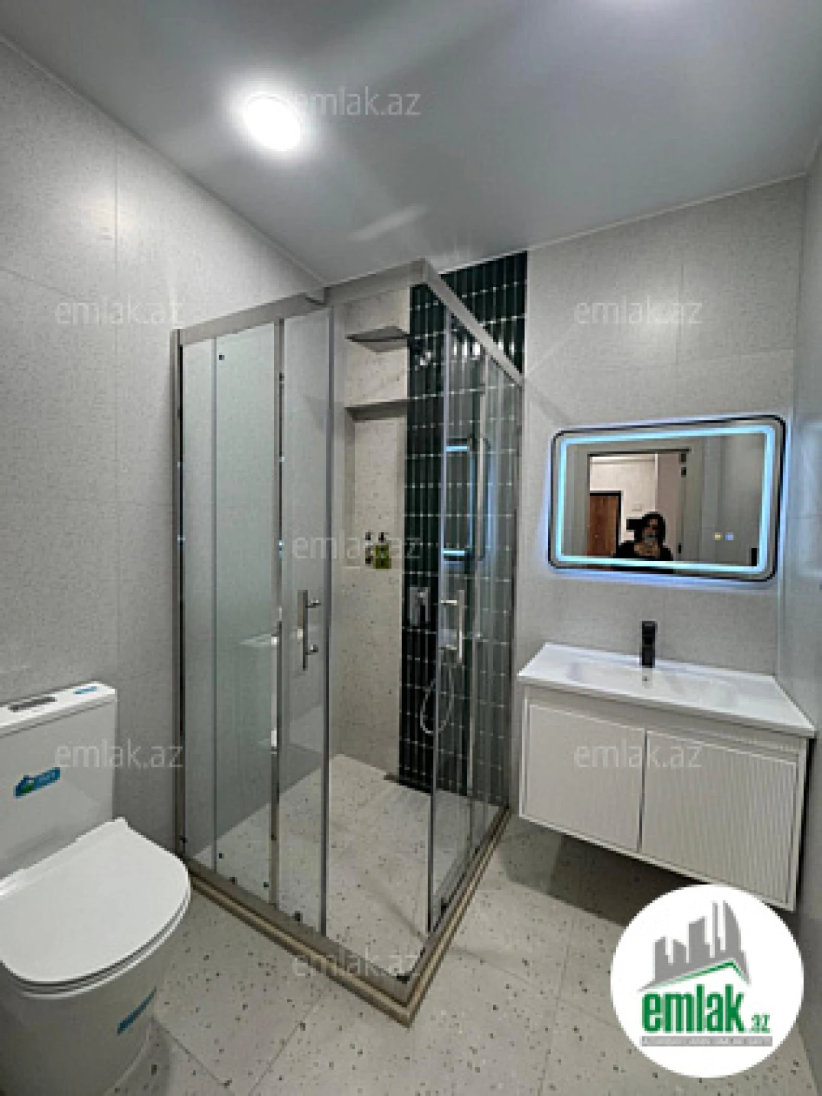 Satılır 3 otaqlı yeni tikili 70 m²