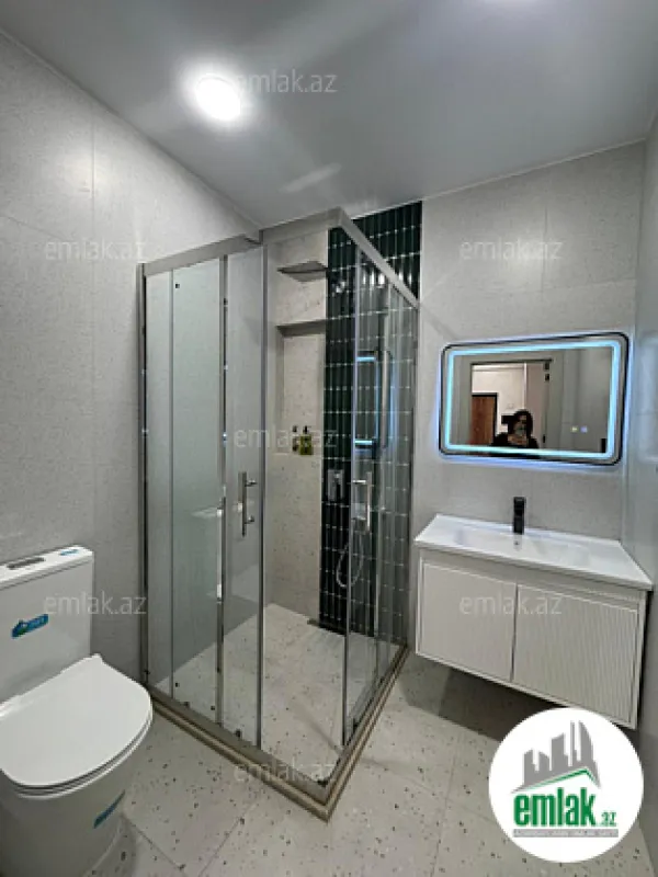 Satılır 3 otaqlı yeni tikili 70 m²