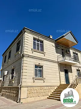 Satılır 7 otaqlı həyət evi 375 m²