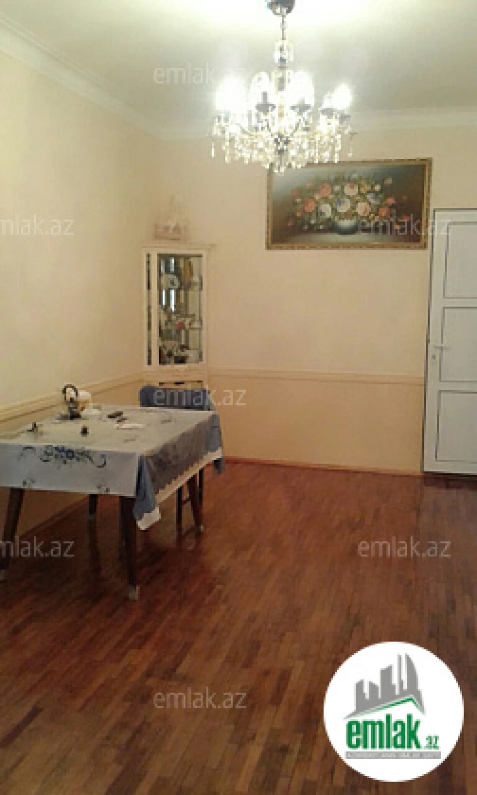 Satılır 2 otaqlı köhnə tikili 80 m²
