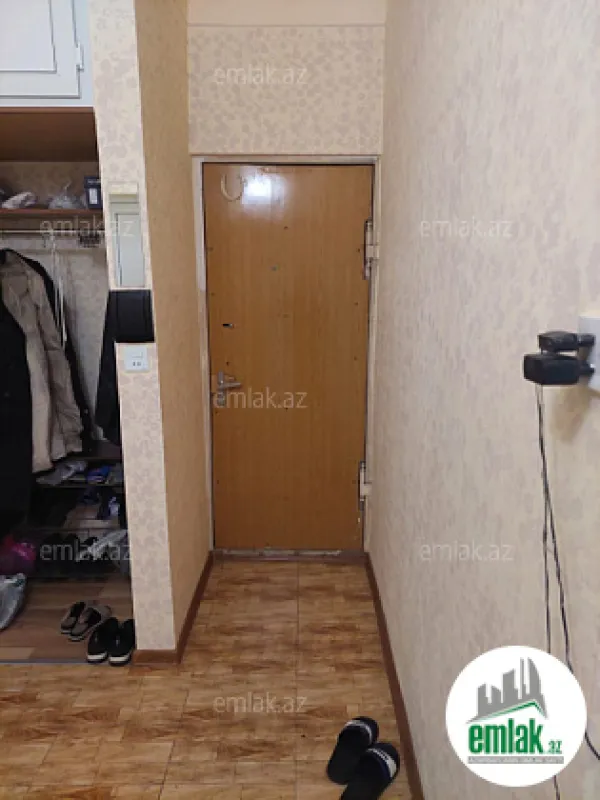 Satılır 2 otaqlı köhnə tikili 80 m²