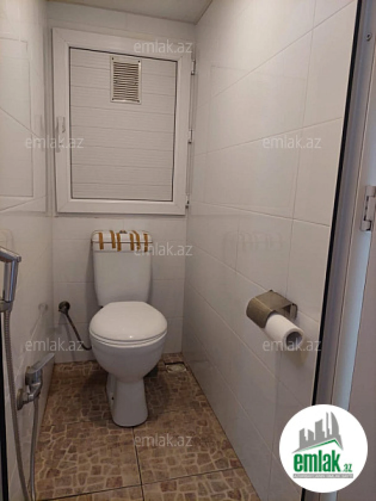 Satılır 2 otaqlı köhnə tikili 80 m²