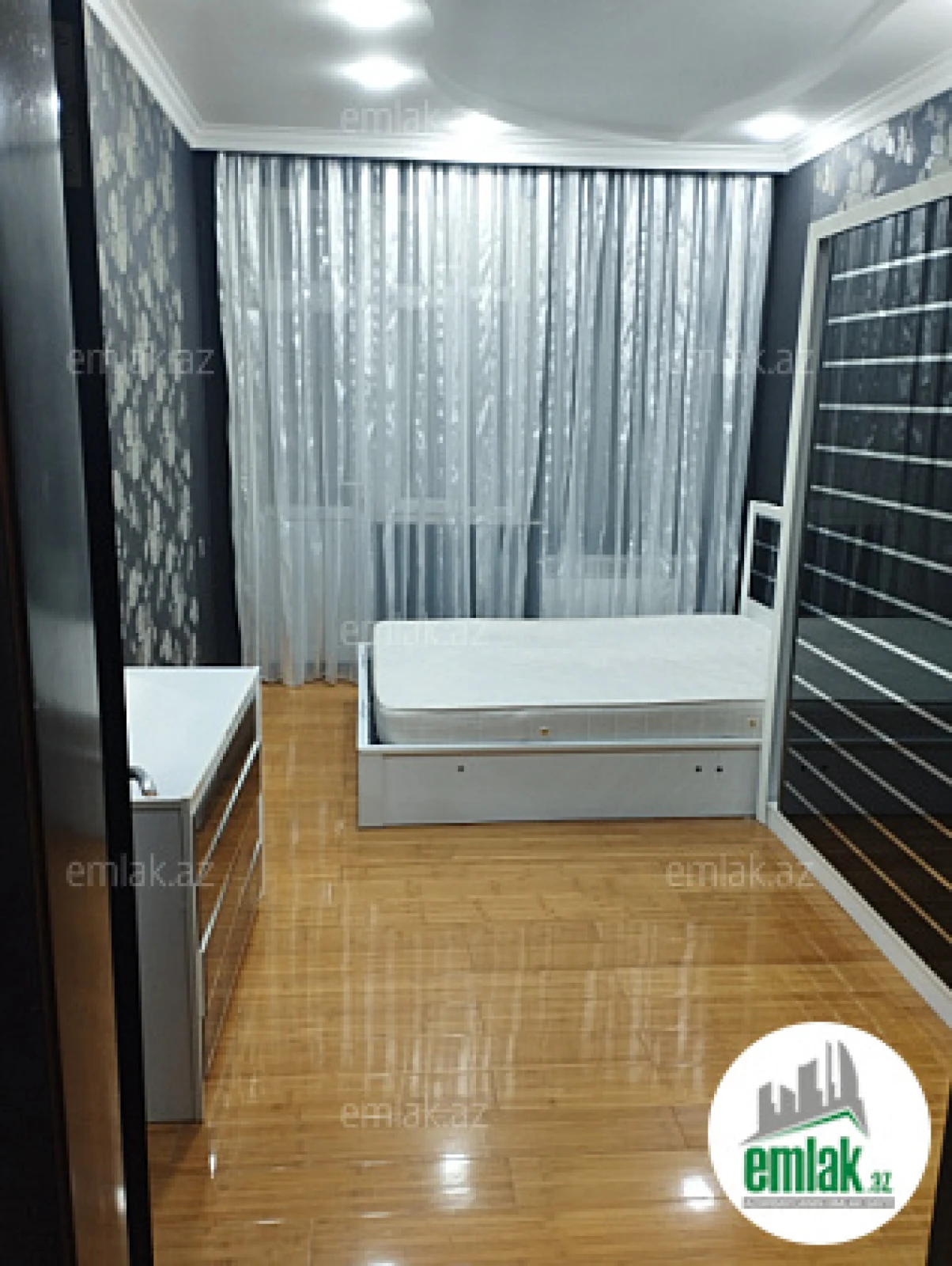 Satılır 3 otaqlı yeni tikili 117 m²