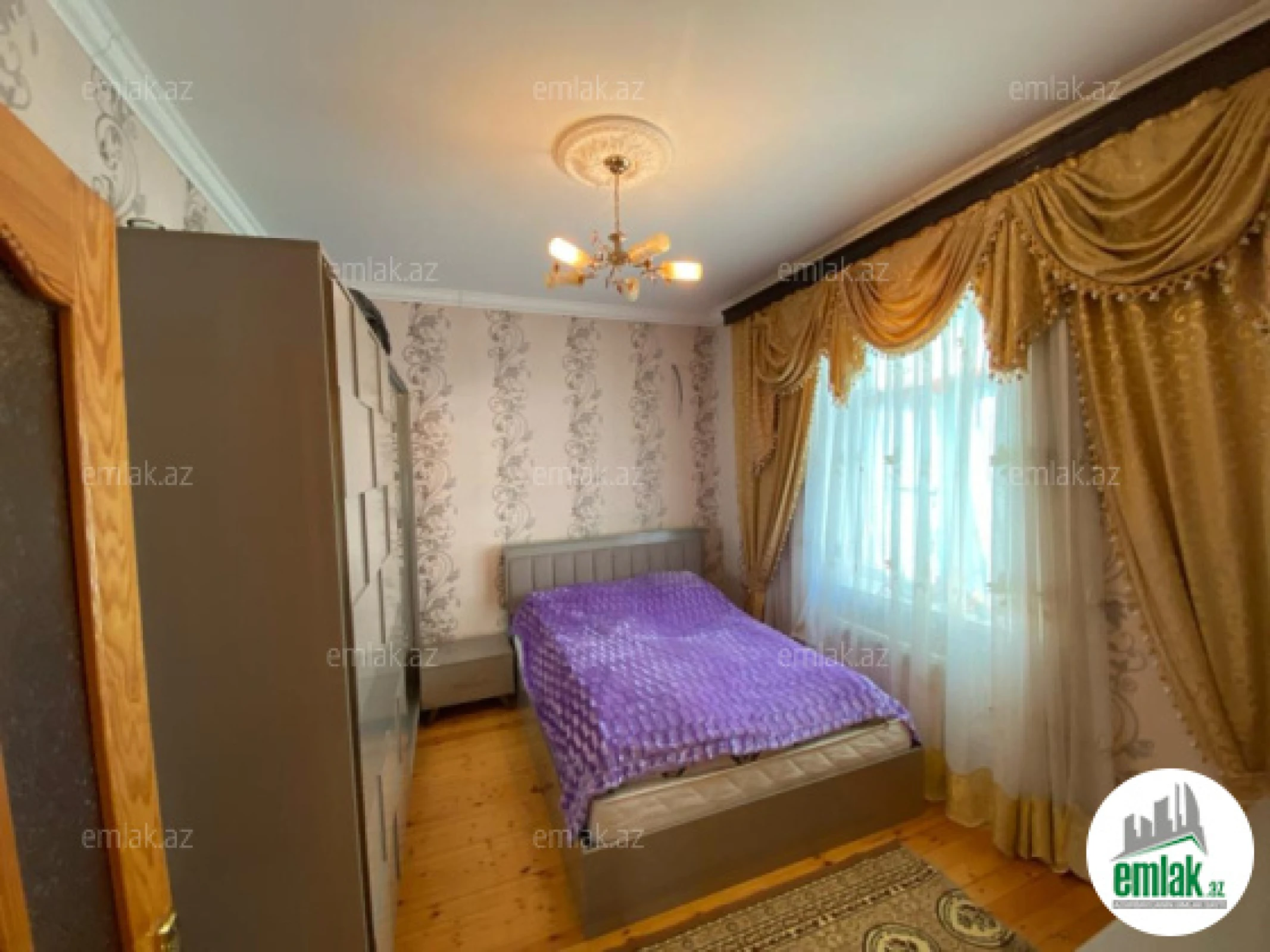 Satılır 8 otaqlı həyət evi 150 m²