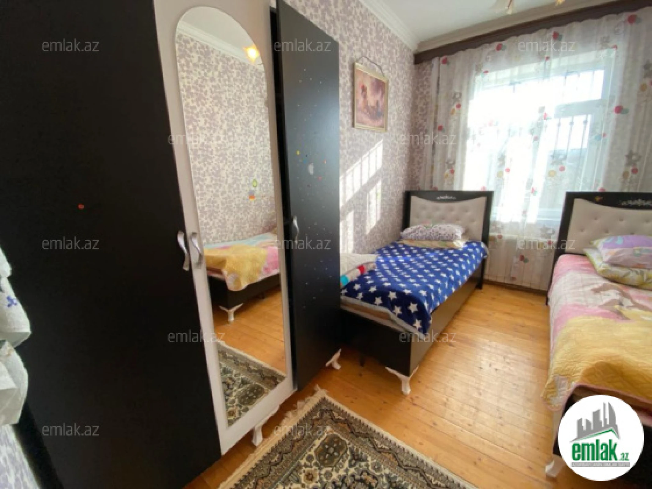 Satılır 8 otaqlı həyət evi 150 m²