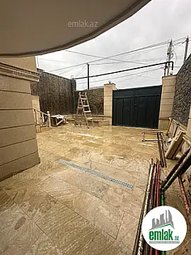 Satılır 6 otaqlı həyət evi 220 m²