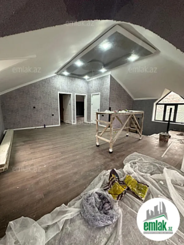 Satılır 6 otaqlı həyət evi 220 m²