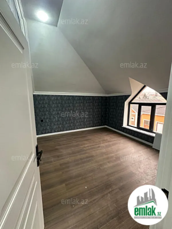 Satılır 6 otaqlı həyət evi 220 m²