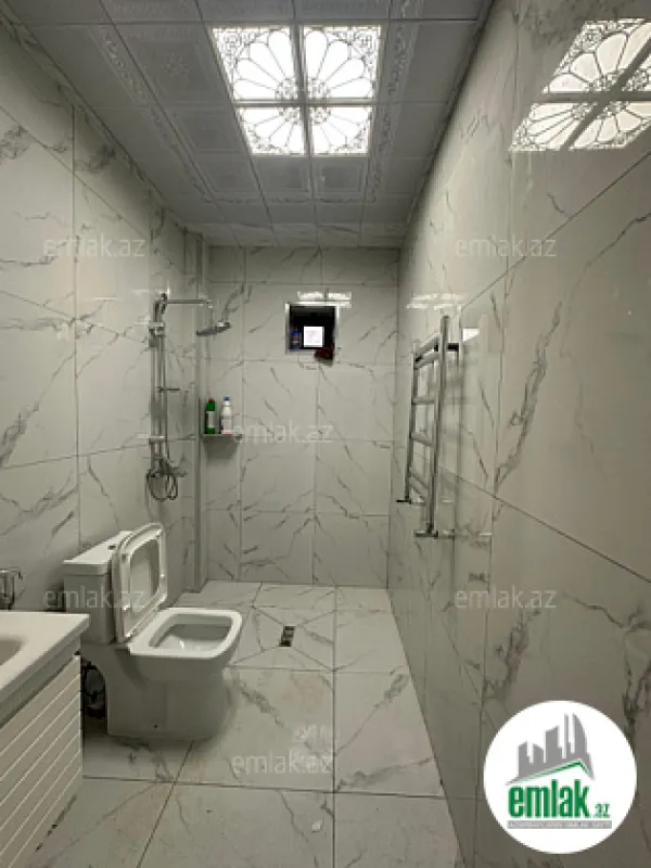 Satılır 6 otaqlı həyət evi 220 m²