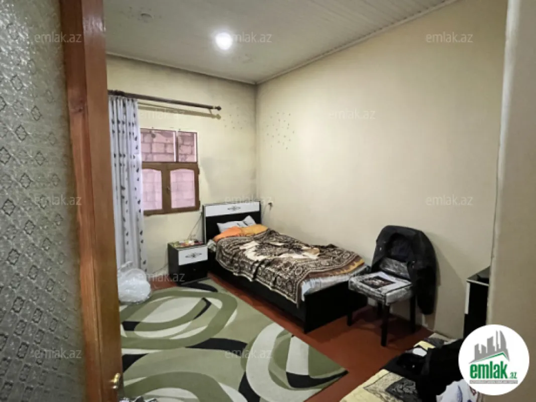 Satılır 4 otaqlı mənzil 100 m²