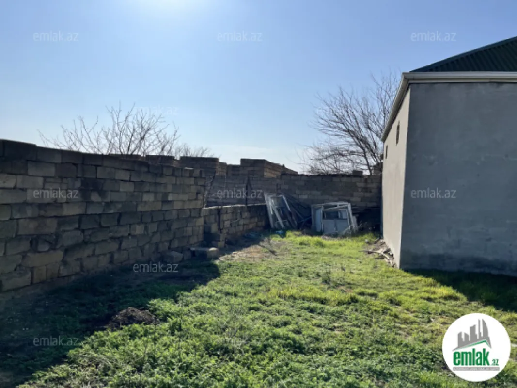 Satılır 4 otaqlı mənzil 100 m²