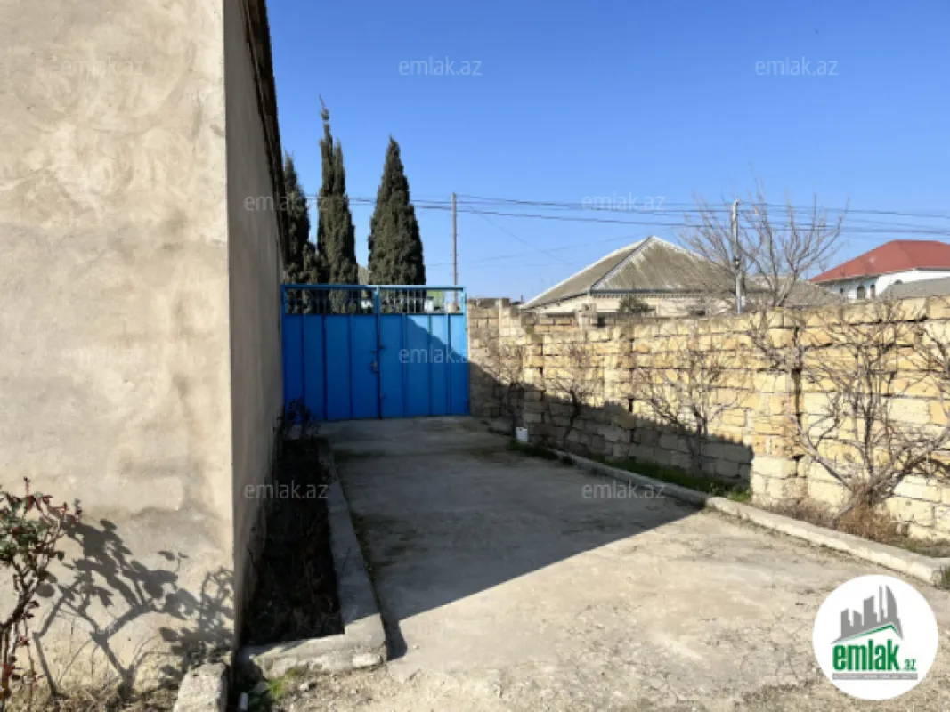 Satılır 4 otaqlı mənzil 100 m²