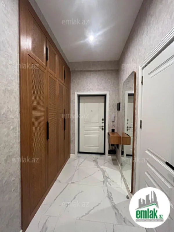 Satılır 3 otaqlı yeni tikili 70 m²