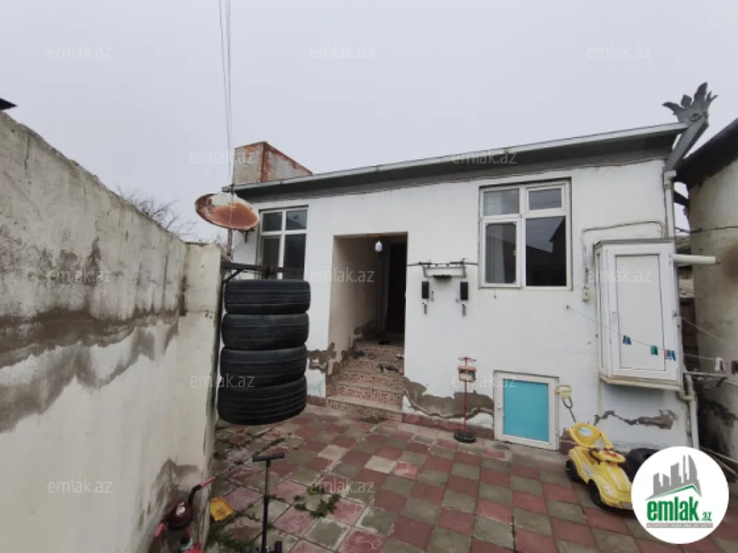 Satılır 4 otaqlı həyət evi 90 m²