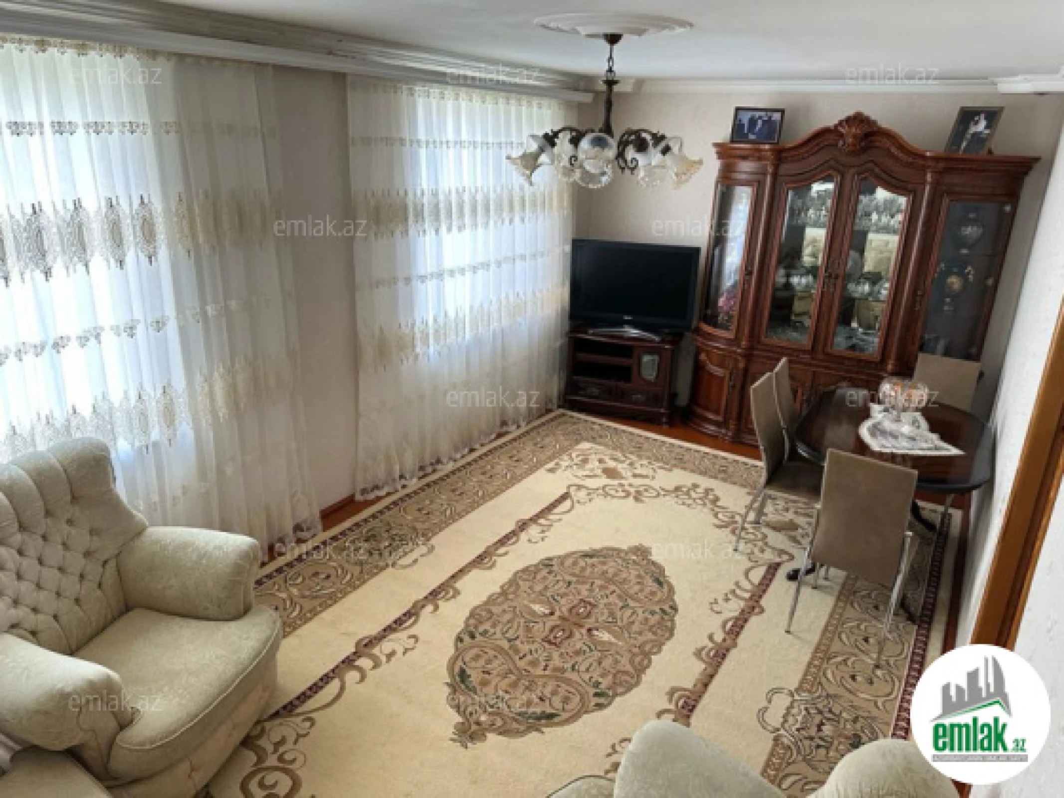 Satılır 4 otaqlı köhnə tikili 105 m²
