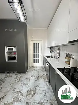 Satılır 3 otaqlı yeni tikili 115 m²