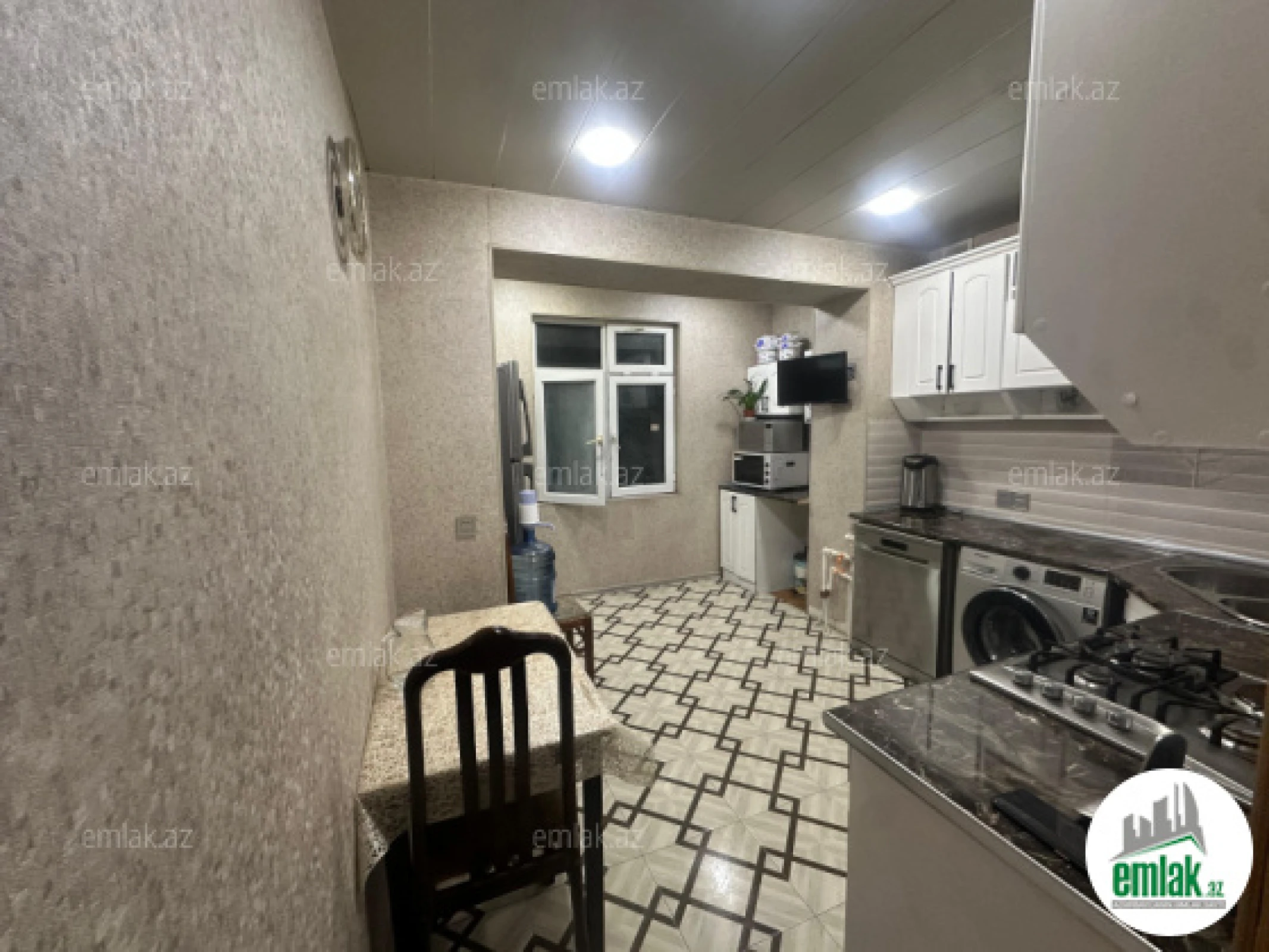 Satılır 3 otaqlı köhnə tikili 65 m²