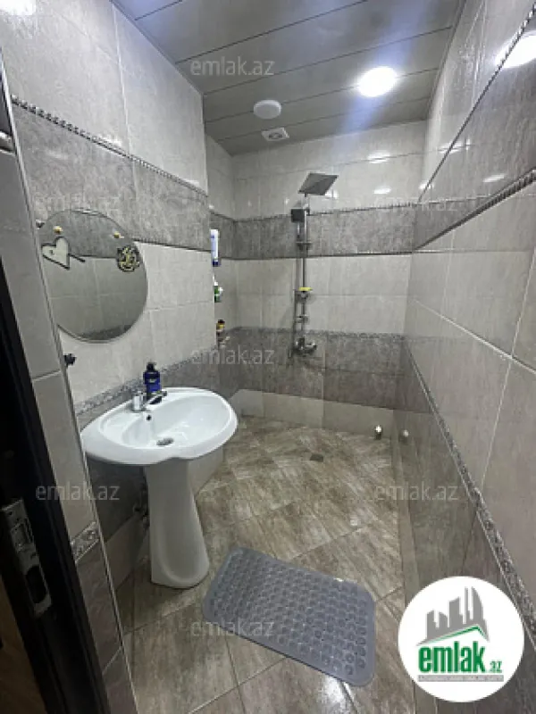 Satılır 3 otaqlı köhnə tikili 65 m²