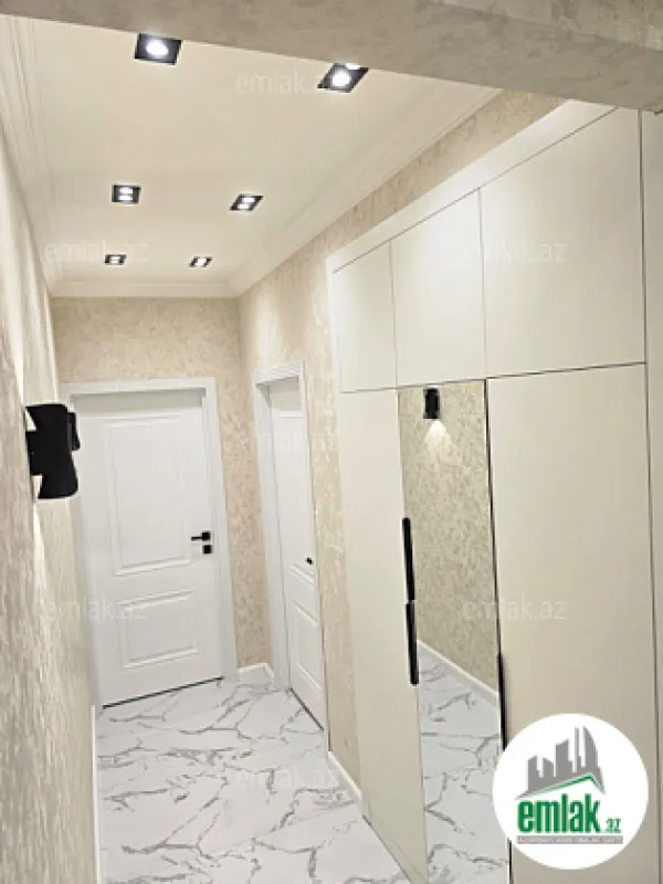 Satılır 2 otaqlı köhnə tikili 55 m²