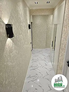 Satılır 2 otaqlı köhnə tikili 55 m²