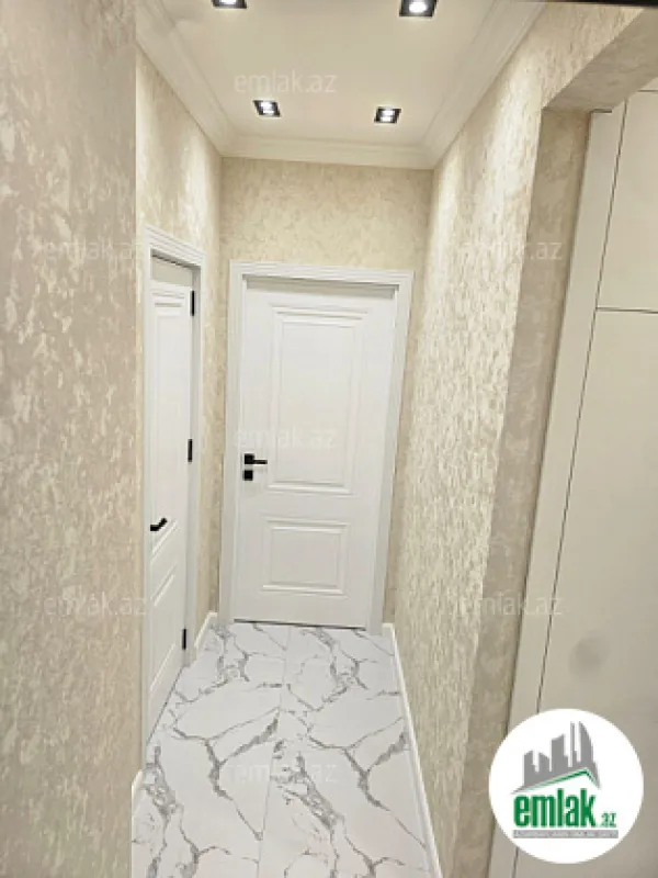 Satılır 2 otaqlı köhnə tikili 55 m²