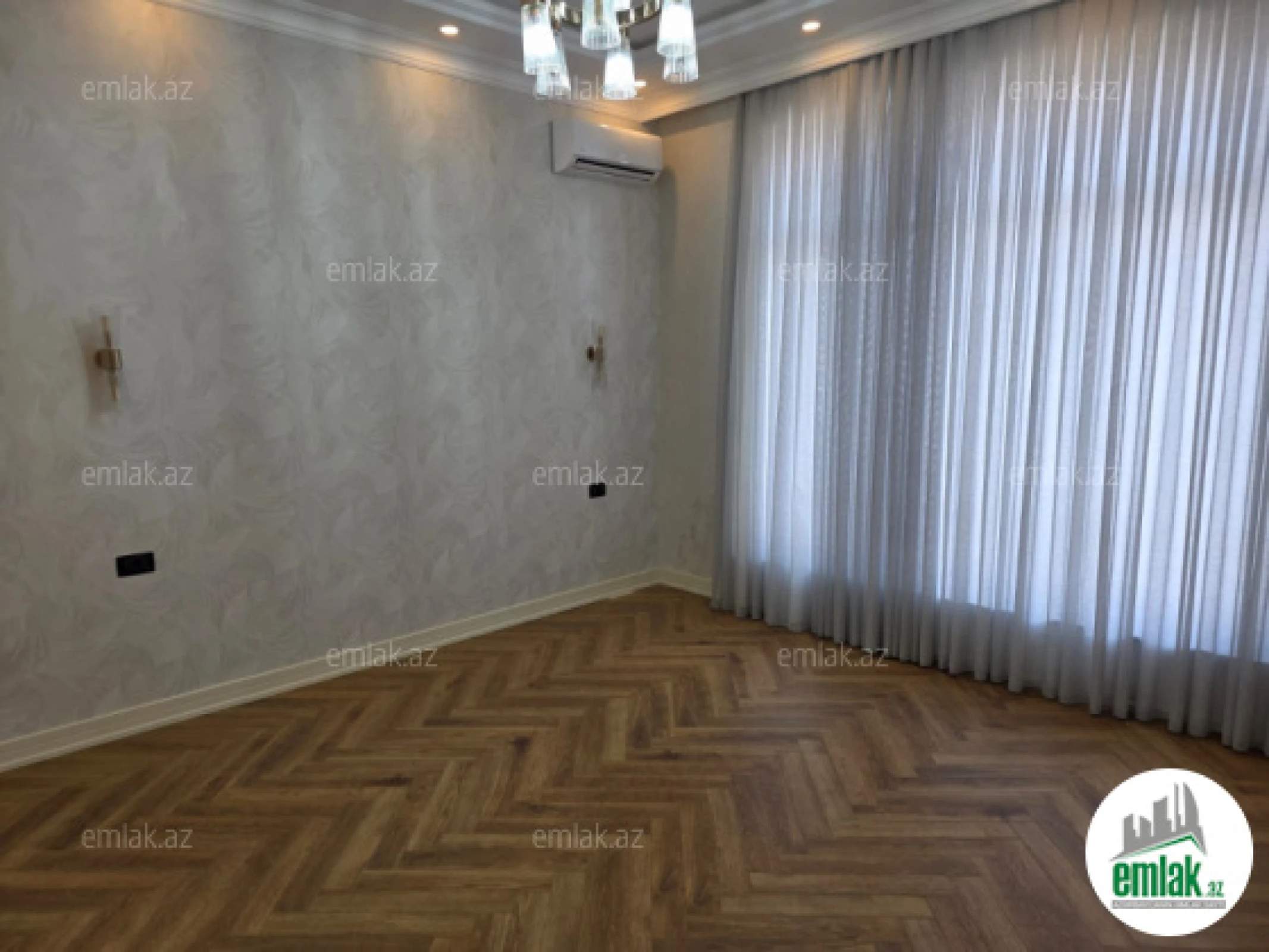 Satılır 6 otaqlı həyət evi 520 m²