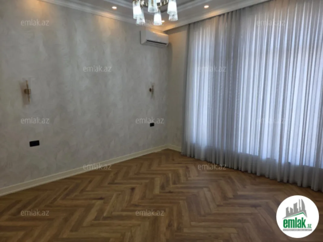 Satılır 6 otaqlı həyət evi 520 m²