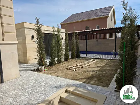 Satılır 6 otaqlı həyət evi 520 m²