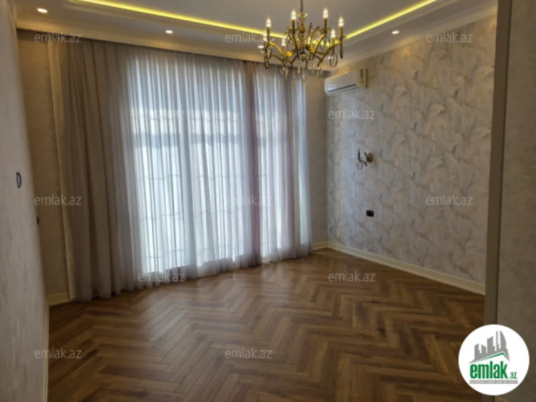 Satılır 6 otaqlı həyət evi 520 m²
