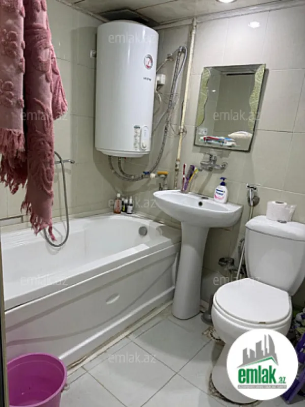 Satılır 2 otaqlı köhnə tikili 38 m²