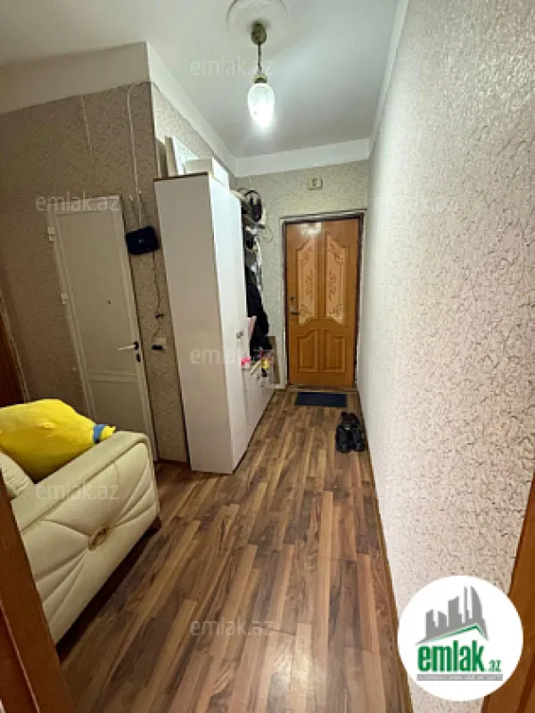Satılır 2 otaqlı köhnə tikili 38 m²